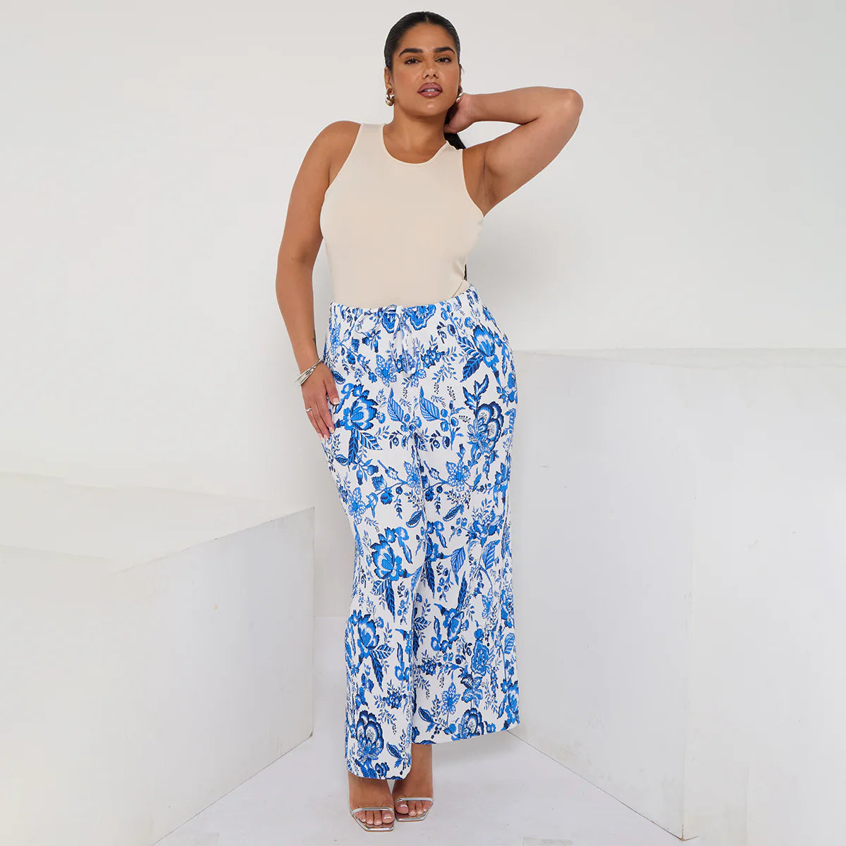 Trouser 16